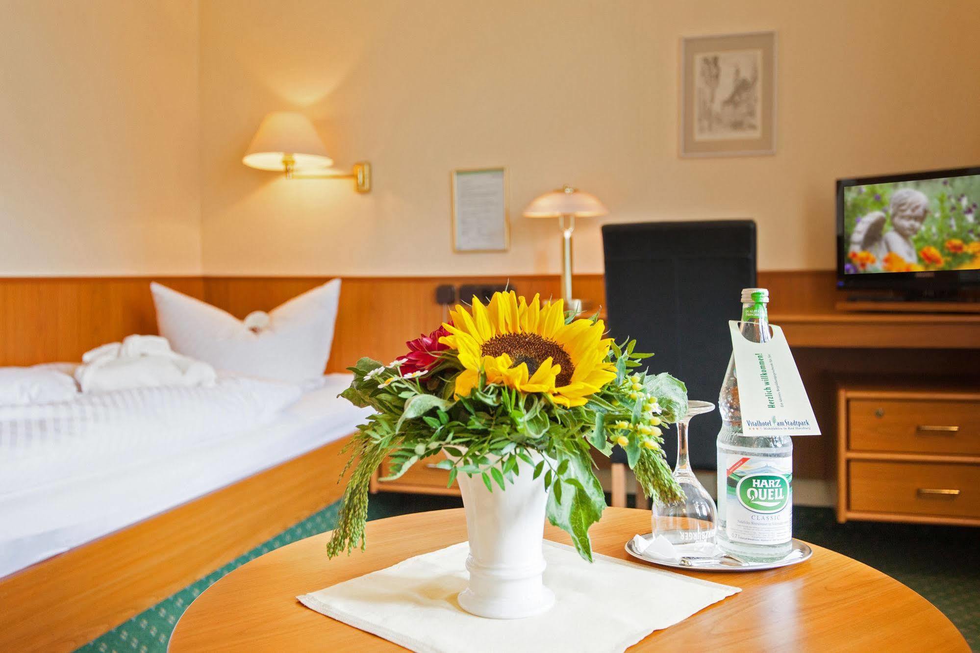 Vitalhotel Am Stadtpark Superior Бад Харцбург Екстериор снимка