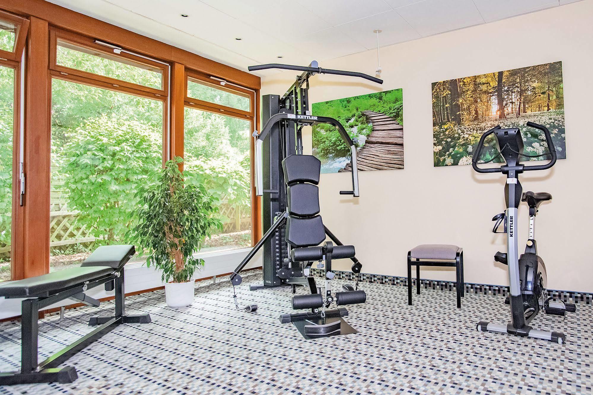 Vitalhotel Am Stadtpark Superior Бад Харцбург Екстериор снимка