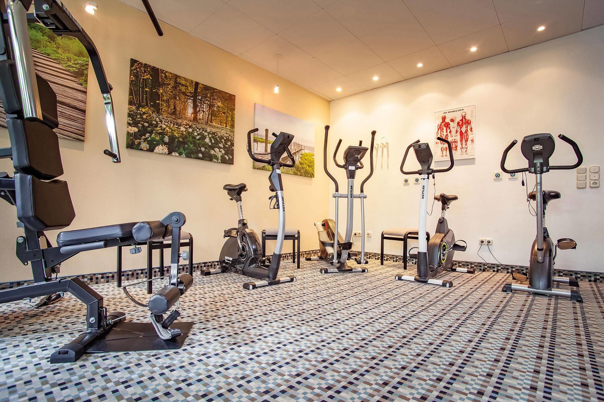 Vitalhotel Am Stadtpark Superior Бад Харцбург Екстериор снимка